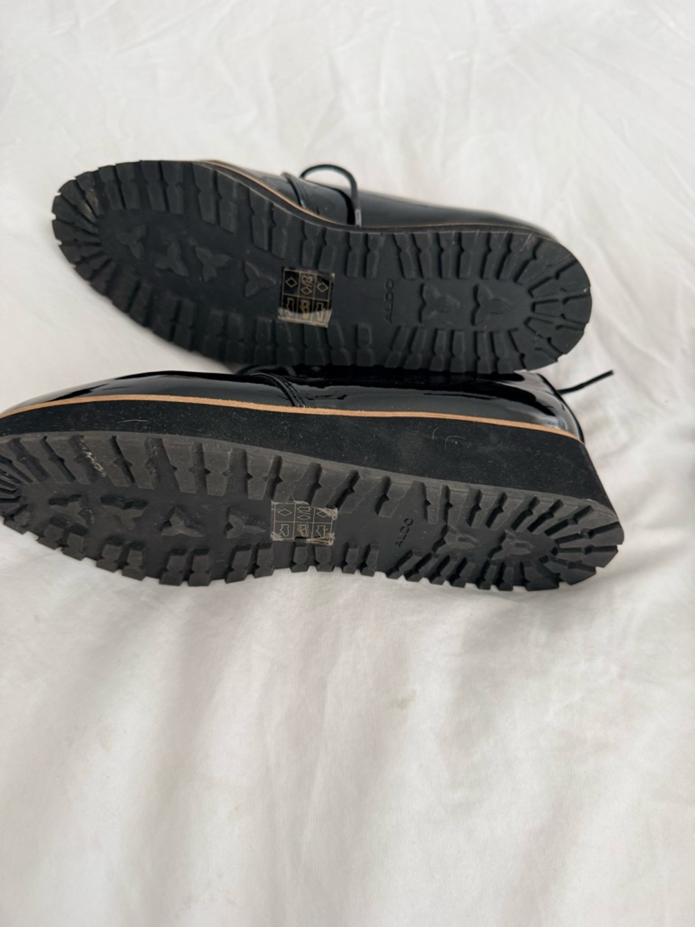 Women's Black Patent Lace-Up Platform Oxfords - Picture 4 of 4